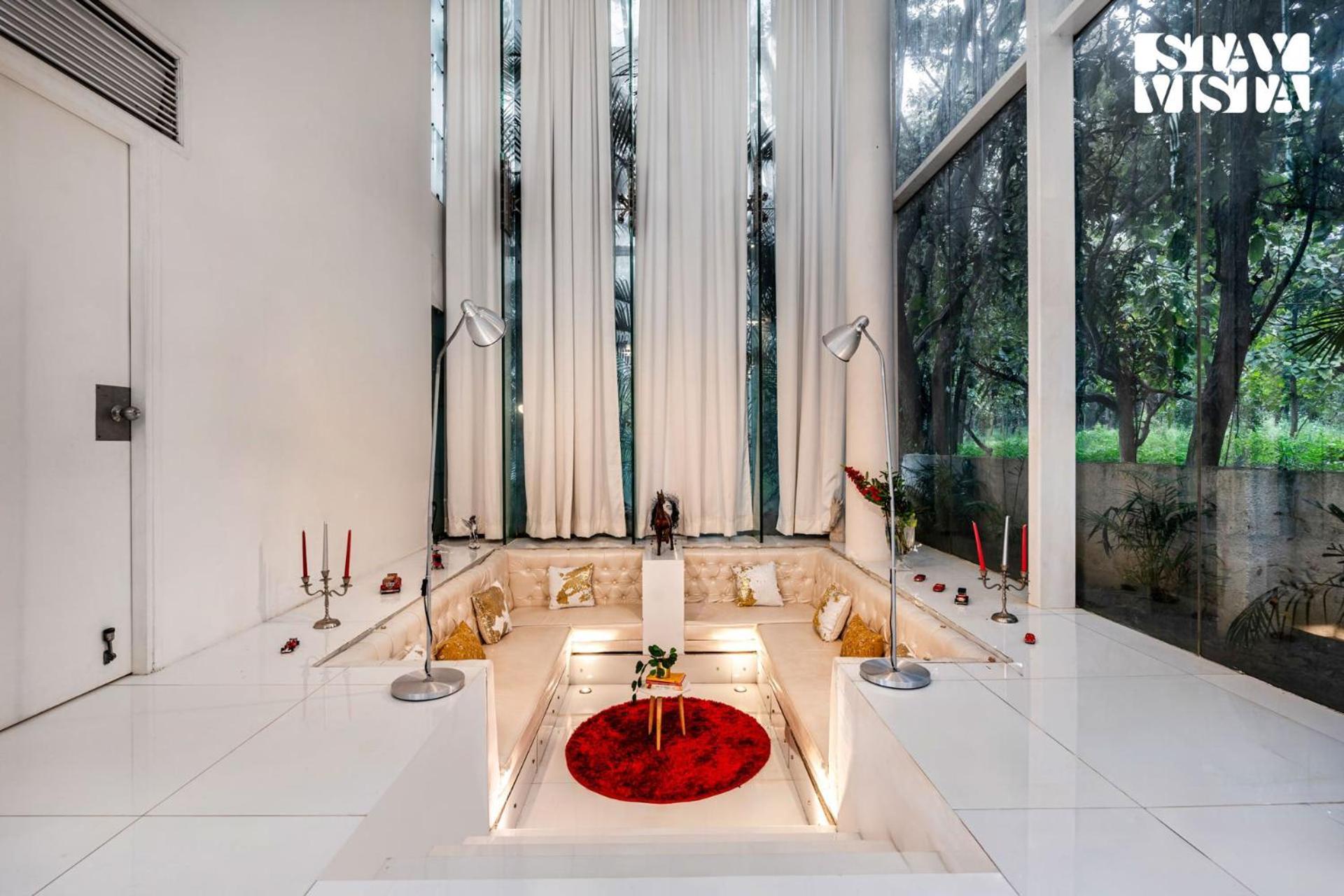The Crystal Hall India'S Only All Glass Villa Бангалор Экстерьер фото